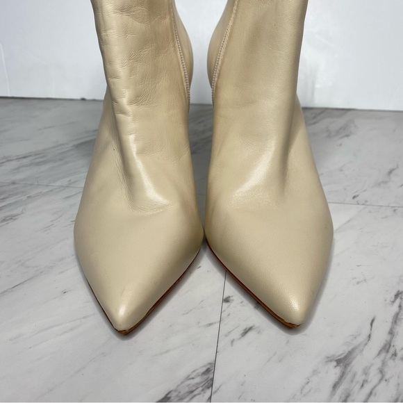 Schutz Betsey Eggshell Leather Pointy Toe Heeled Bootie 9 1/2 B - Picture 11 of 15